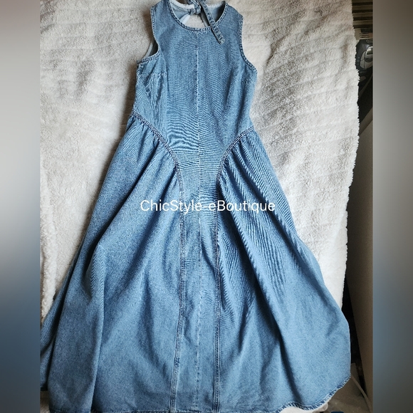 H&M Gorgeous Open-back Denim Dress Maxi Back Tie Cotton Light Denim Blue nwt - Picture 2 of 16